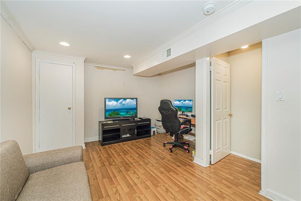 119 Skyline Drive, Staten  Island, New York, 10304 image 18