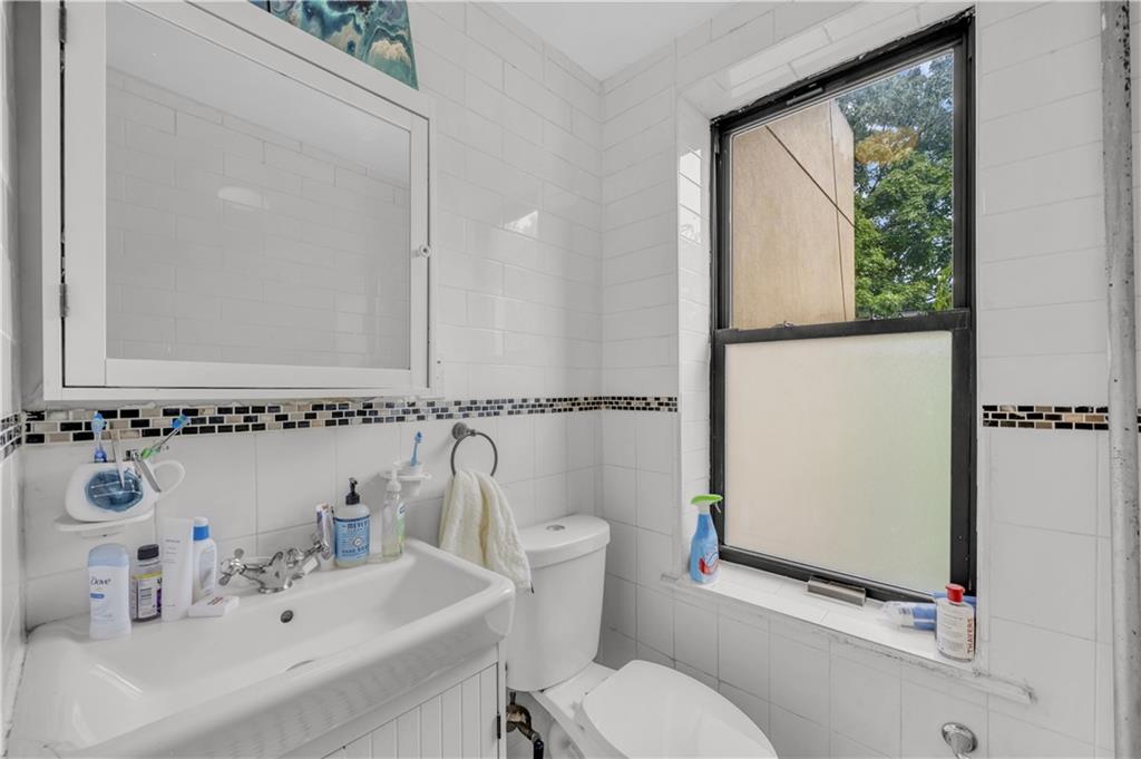 697 Jefferson Avenue, Brooklyn, New York, 11221 image 14