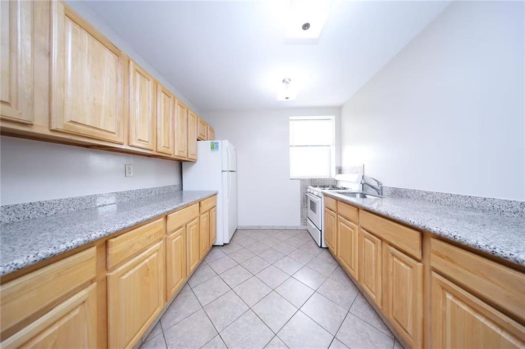 25 Battery Avenue, Brooklyn, New York, 11228 image 12