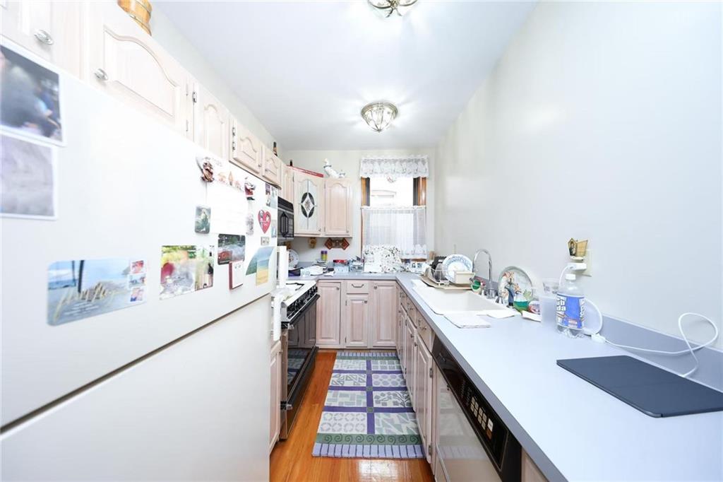 25 Battery Avenue, Brooklyn, New York, 11228 image 18