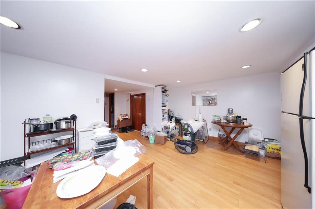 25 Battery Avenue, Brooklyn, New York, 11228 image 24