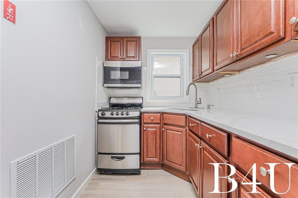 107 Mapleton Avenue, Staten  Island, New York, 10306 image 12