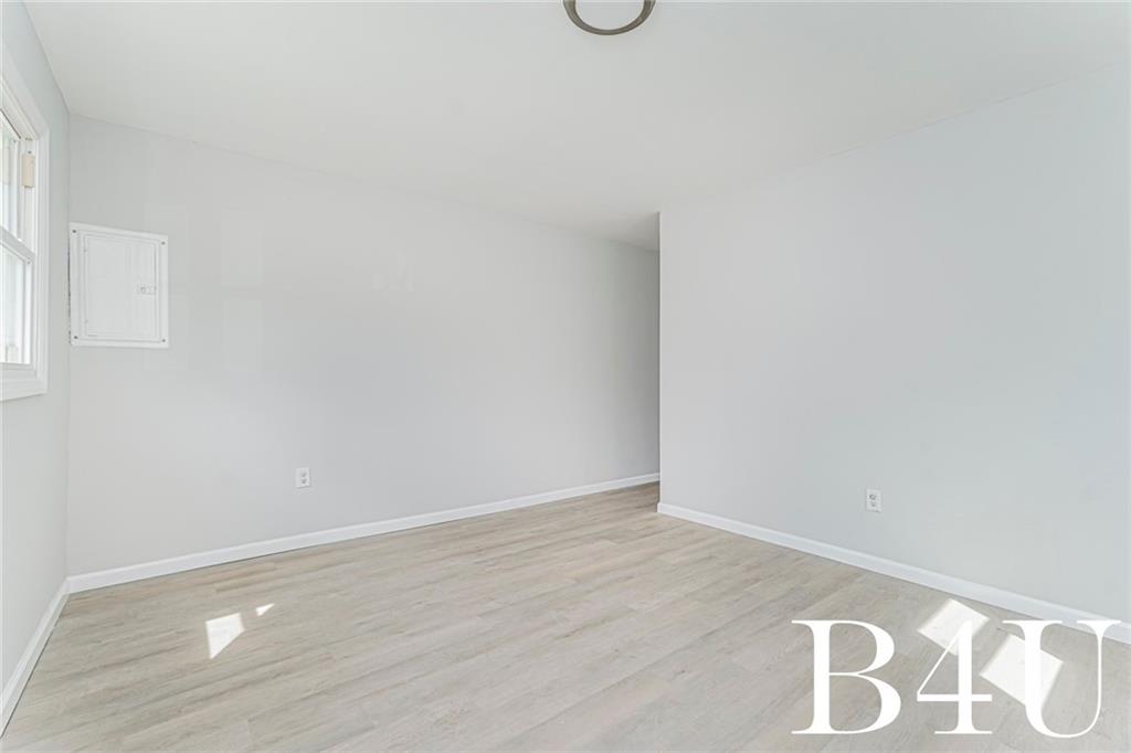 107 Mapleton Avenue Image 3