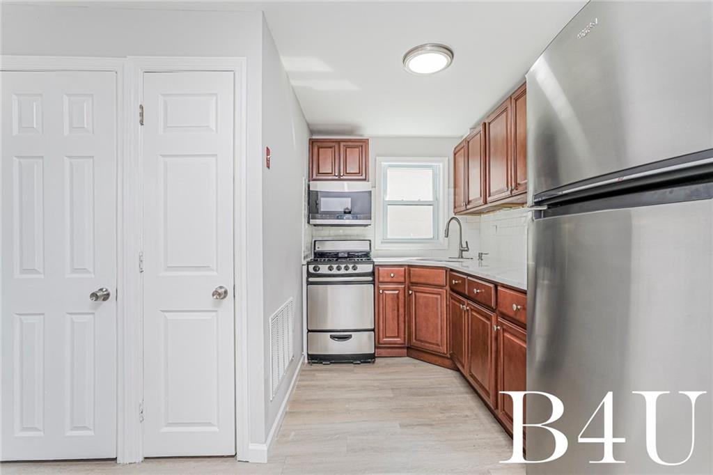 107 Mapleton Avenue, Staten  Island, New York, 10306 image 10