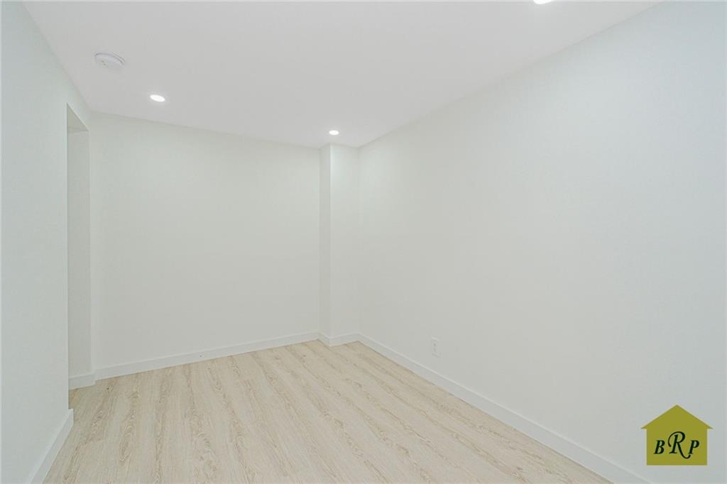 2815 Ocean Parkway L23, Brooklyn, New York, 11235 image 25