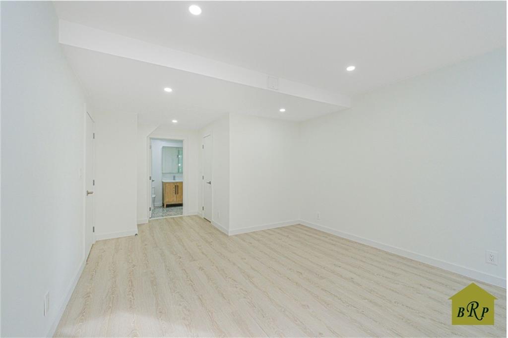 2815 Ocean Parkway L23, Brooklyn, New York, 11235 image 26