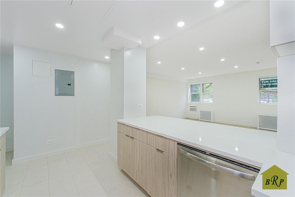 2815 Ocean Parkway L23, Brooklyn, New York, 11235 image 30