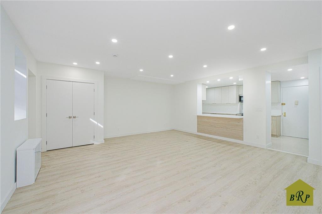 2815 Ocean Parkway L23, Brooklyn, New York, 11235 image 32