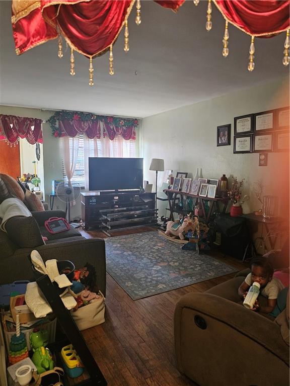 583 East 86th Street Image 3