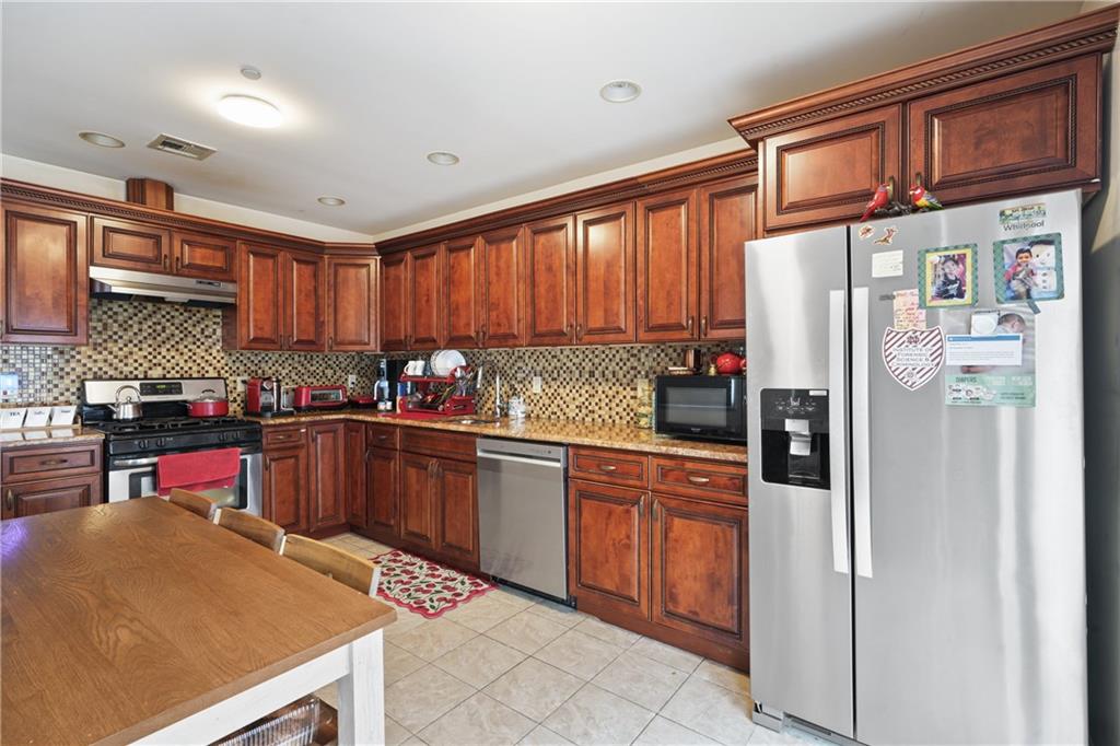 155 Milton Avenue Image 3