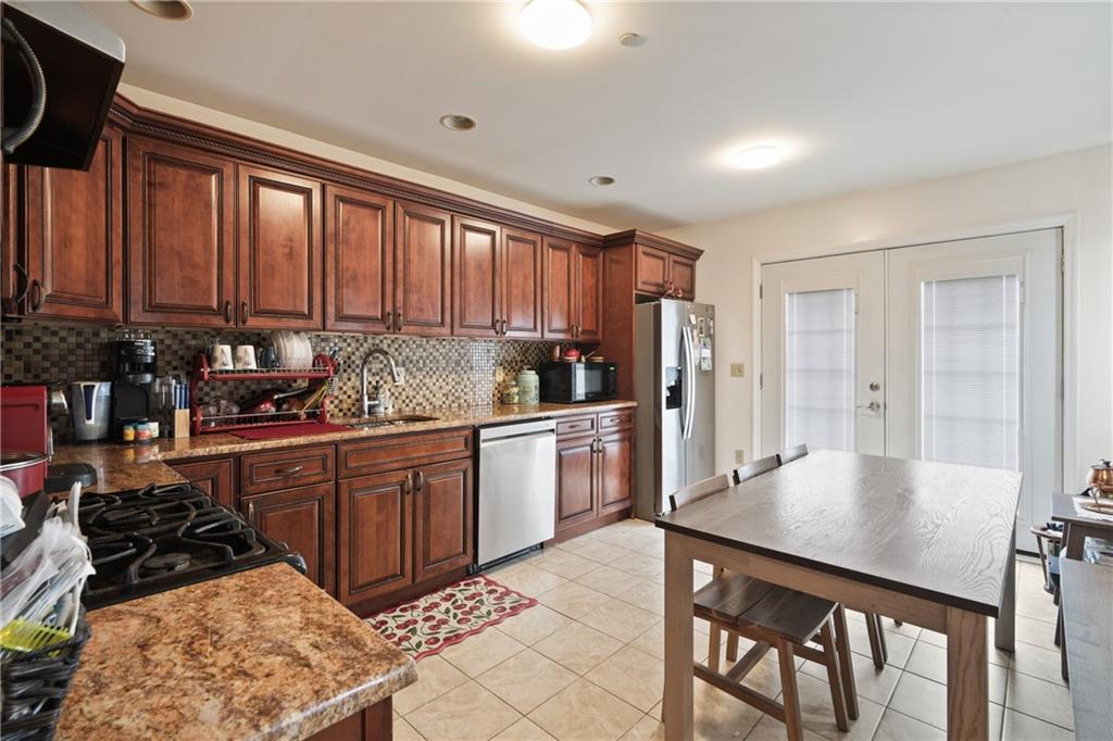 155 Milton Avenue Image 5