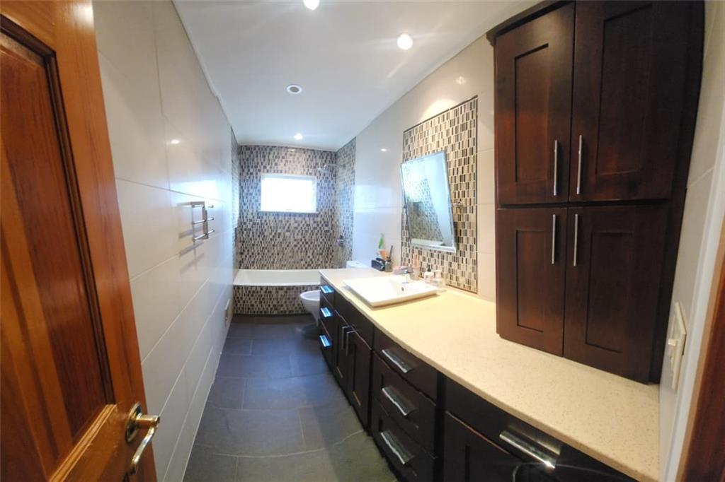 16108 86th Street, Howard Beach, New York, 11414 image 12