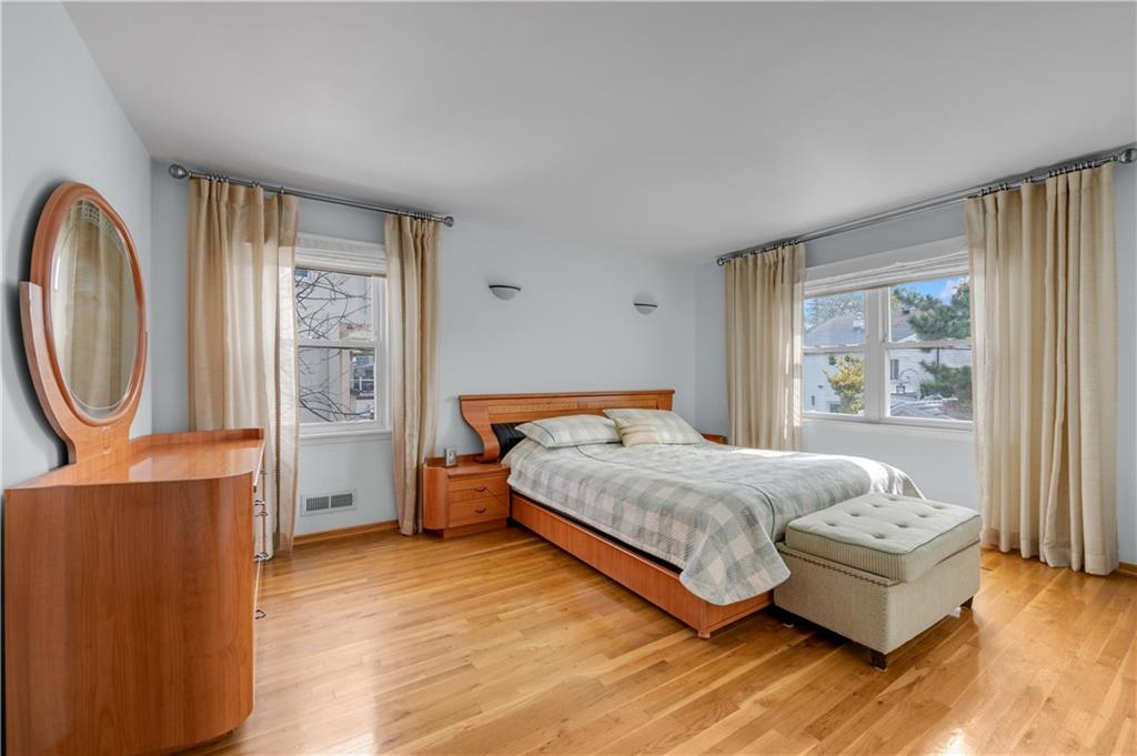 389 Mayfair Drive, Brooklyn, New York, 11234 image 15