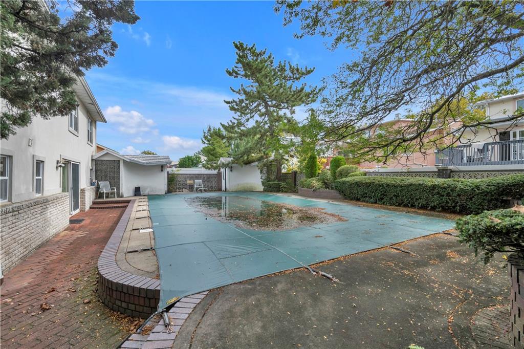 389 Mayfair Drive Image 5