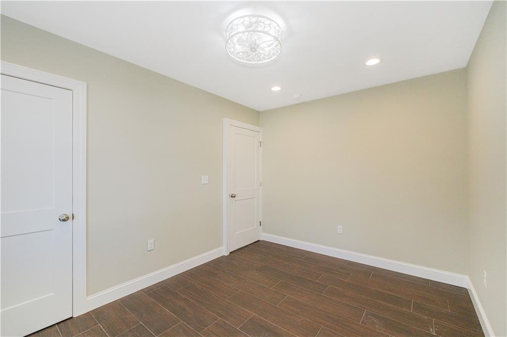 155 Burbank Avenue, Staten  Island, New York, 10306 image 22