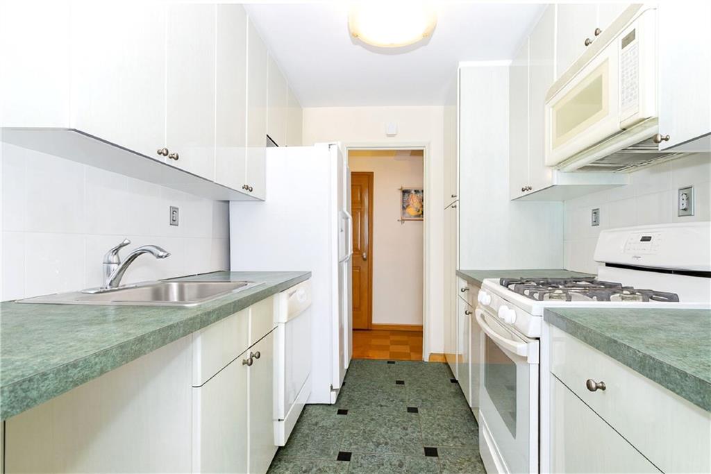 50 Brighton 1st Road 2K, Brooklyn, New York, 11235 image 9