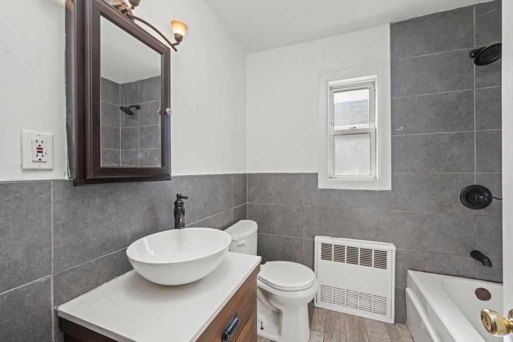 454 Beach 122nd Street, Belle Harbor, New York, 11694 image 10