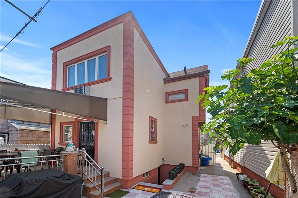 110 Bay 10th Street Image 4