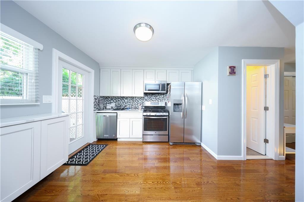 7 Egbert Place, Staten  Island, New York, 10305 image 9