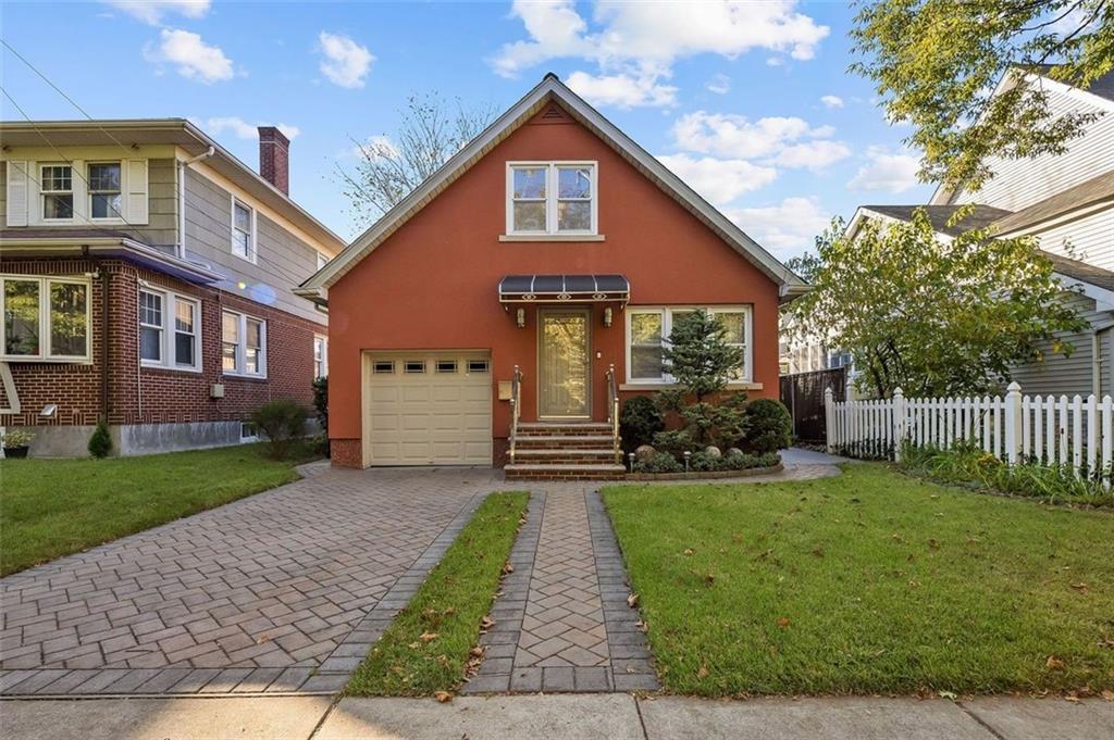 109 10th Street, Staten  Island, New York, 10306