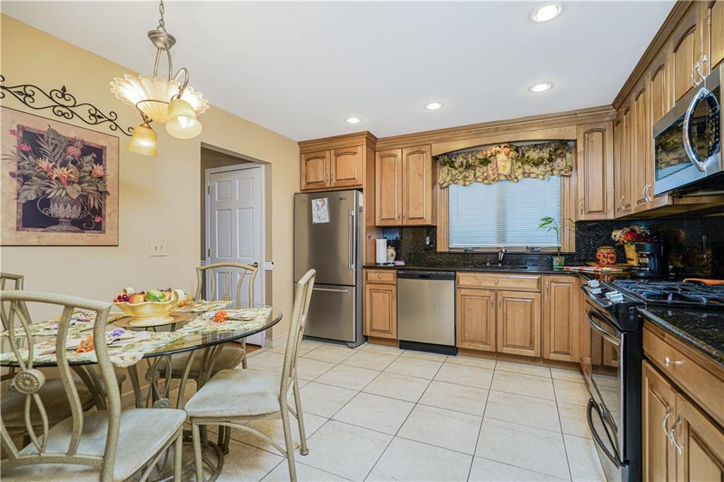 76 Stecher Street, Staten  Island, New York, 10312 image 12