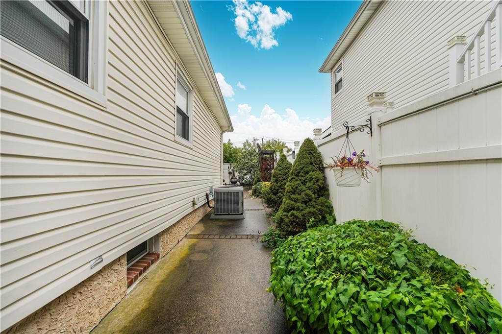 76 Stecher Street, Staten  Island, New York, 10312 image 33