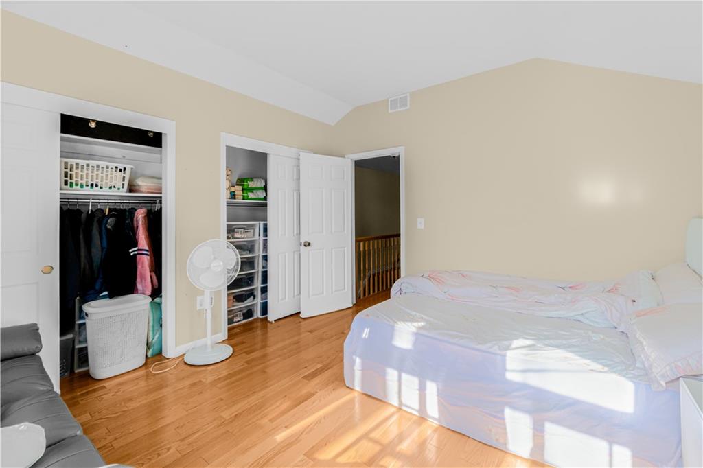 23 Deirdre Court, Staten  Island, New York, 10304 image 11