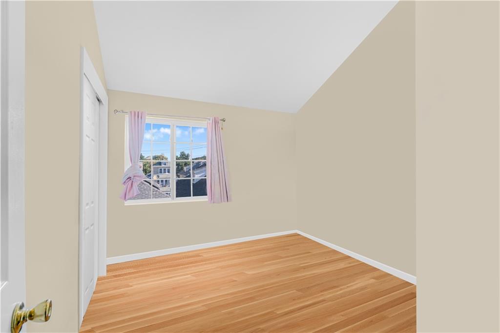 23 Deirdre Court, Staten  Island, New York, 10304 image 13