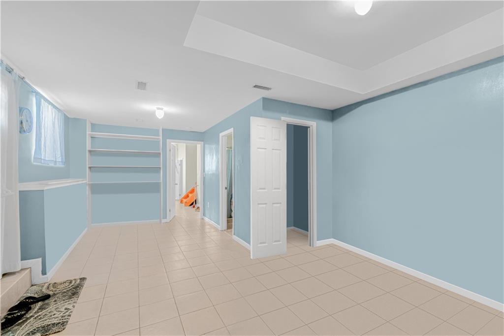 23 Deirdre Court, Staten  Island, New York, 10304 image 16