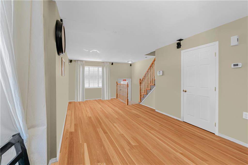 23 Deirdre Court, Staten  Island, New York, 10304 image 6