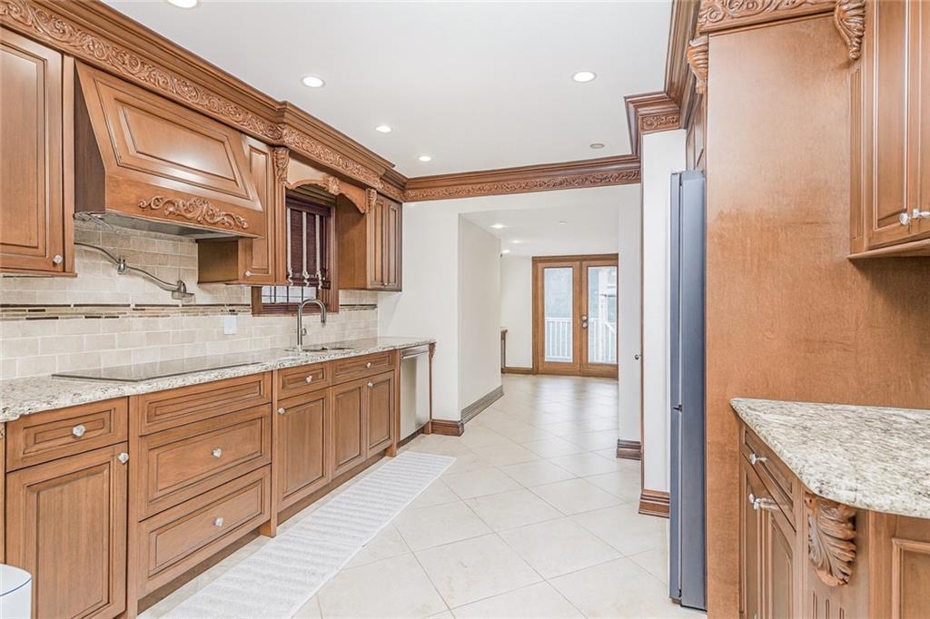 68 Kensington Avenue, Staten  Island, New York, 10305 image 15