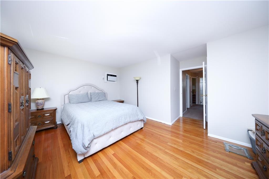 223 Abingdon Avenue, Staten  Island, New York, 10308 image 12