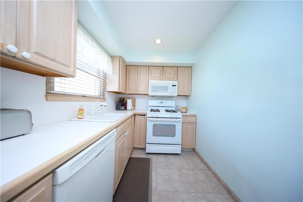 223 Abingdon Avenue, Staten  Island, New York, 10308 image 6