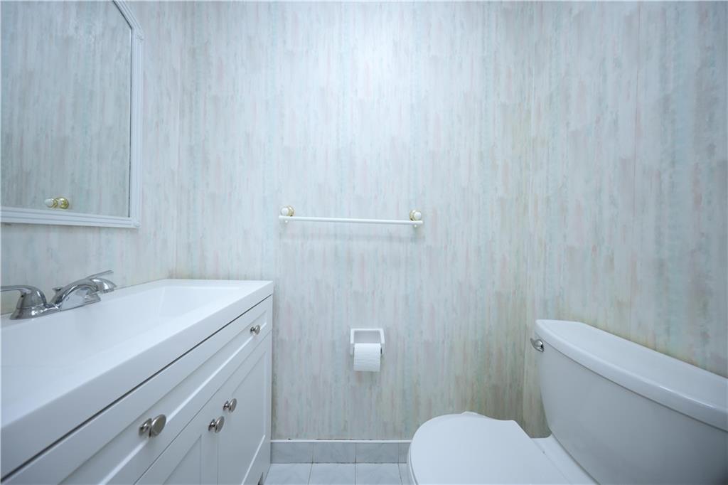 223 Abingdon Avenue, Staten  Island, New York, 10308 image 8