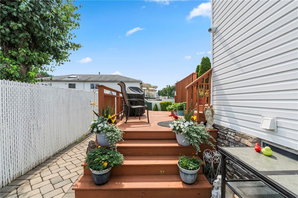 185 Woodrow Road, Staten  Island, New York, 10312 image 19