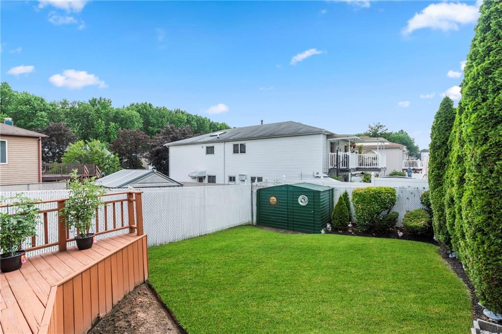 185 Woodrow Road, Staten  Island, New York, 10312 image 22