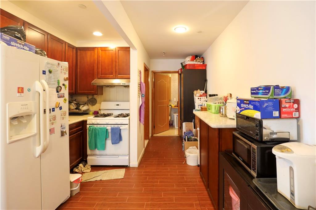 140 Avenue O 2R, Brooklyn, New York, 11204 image 9