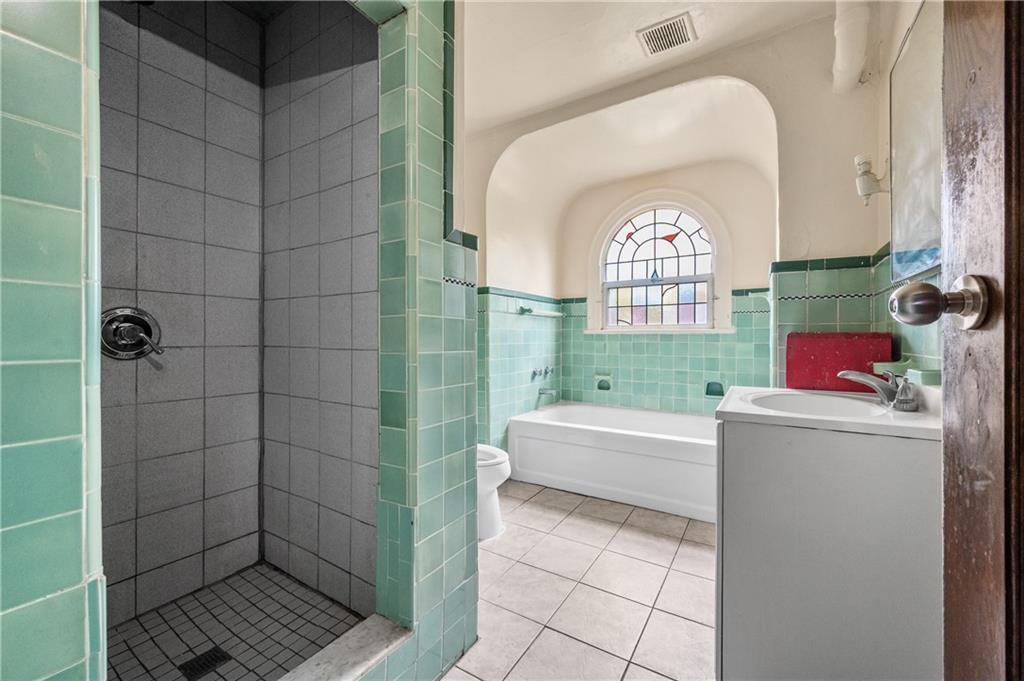 89-28 207th Street, Queens Village, New York, 11427 image 18