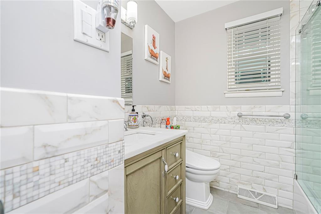 218 Albee Avenue, Staten  Island, New York, 10312 image 16