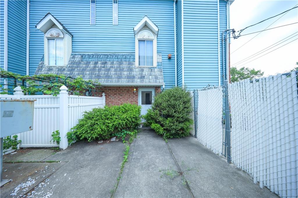 186 Monahan Avenue Image 5