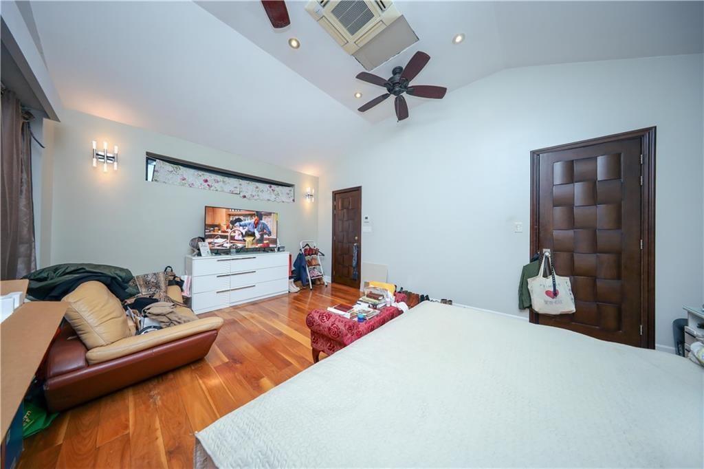 24 Martineau Street, Staten  Island, New York, 10303 image 15