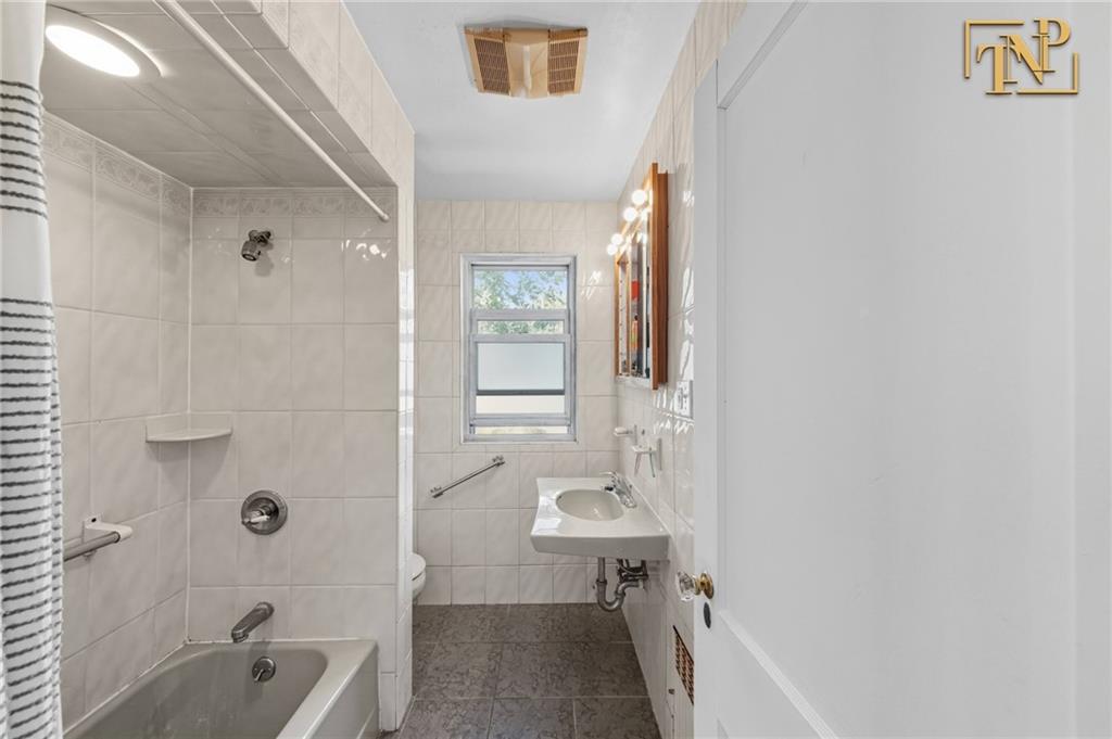 310 Brighton Avenue Image 3