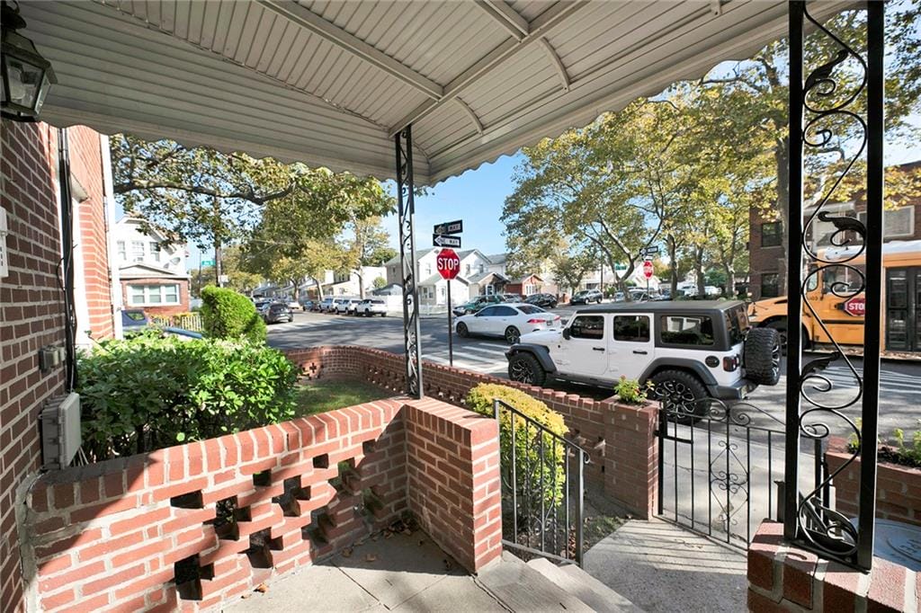 1340 East 58th Street Image 3