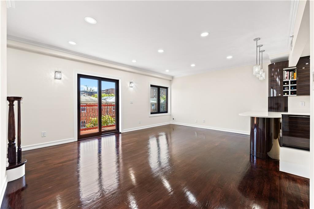 3165 Emmons Avenue PH3N Image 5