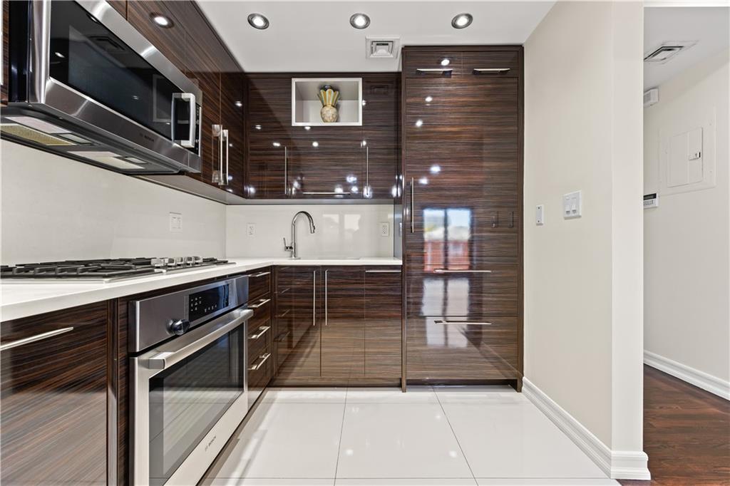 3165 Emmons Avenue PH3N, Brooklyn, New York, 11235 image 9