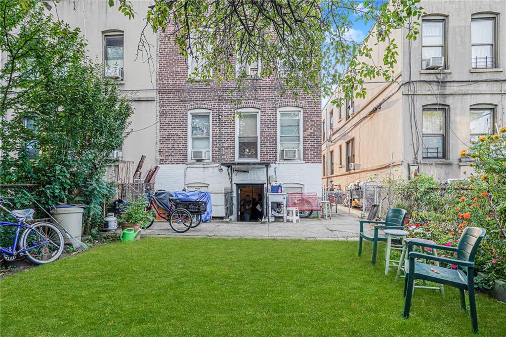 2817 West 20th Street Image 3