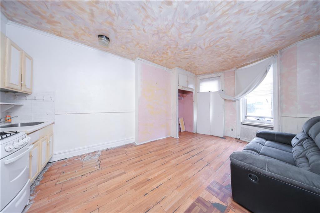 474 Bay Ridge Avenue Image 3