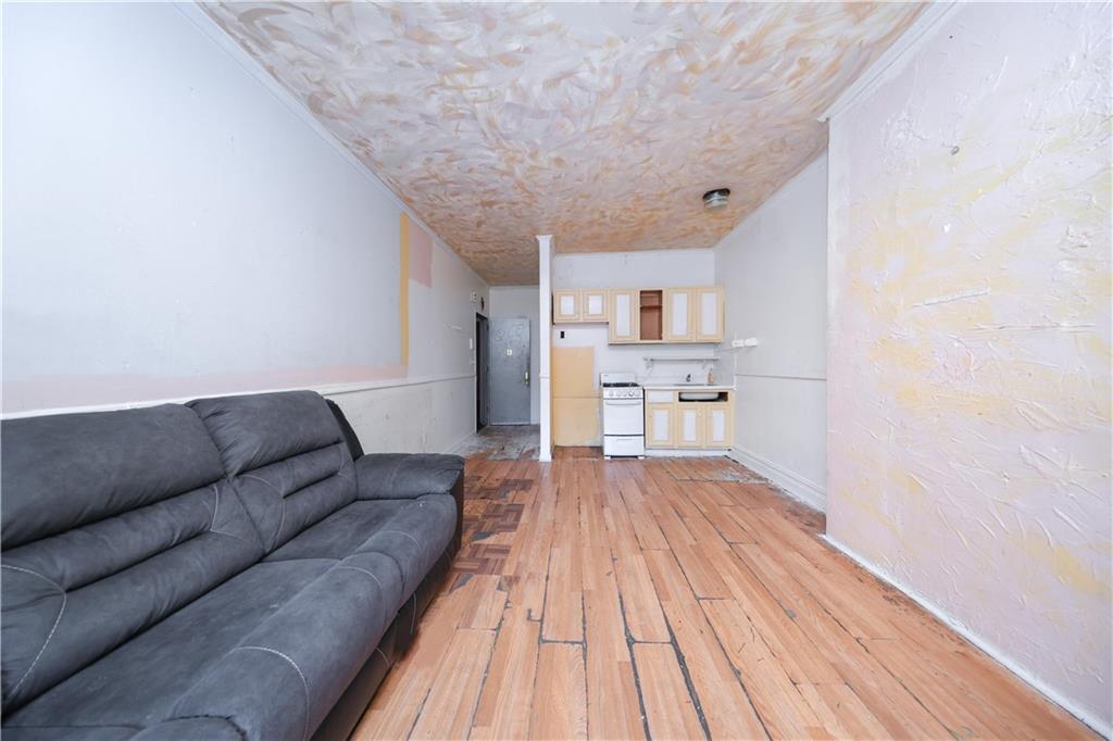 474 Bay Ridge Avenue Image 4