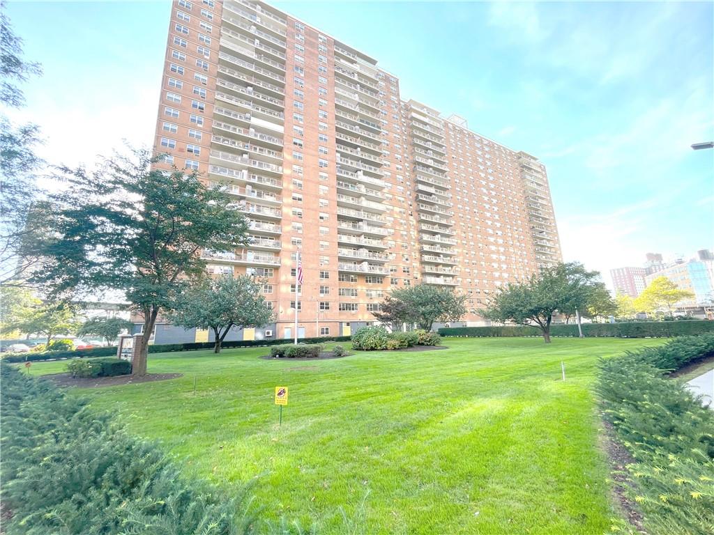 2940 West 5th Street 14C Image 1