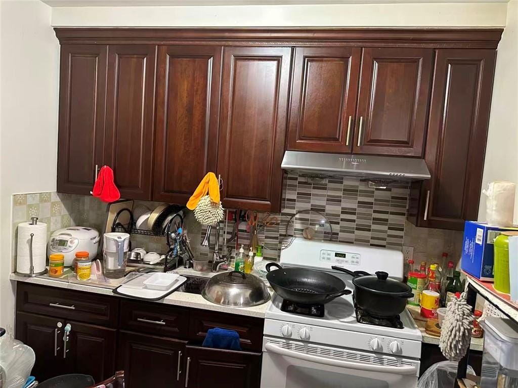 85 Bay 8th Street Image 4